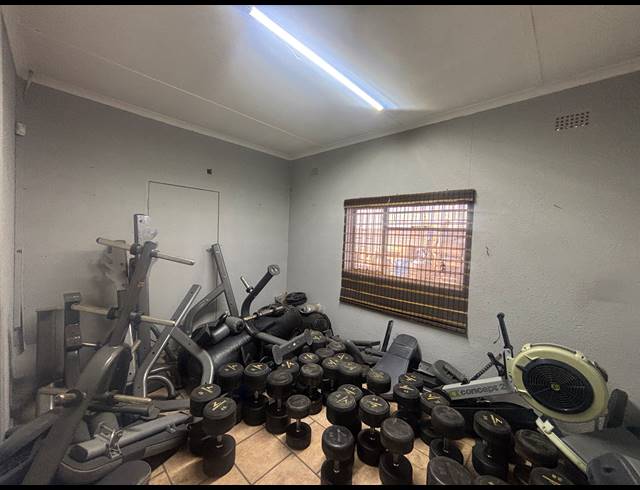 528M² WAREHOUSE TO LET IN PAROW INDUSTRIAL